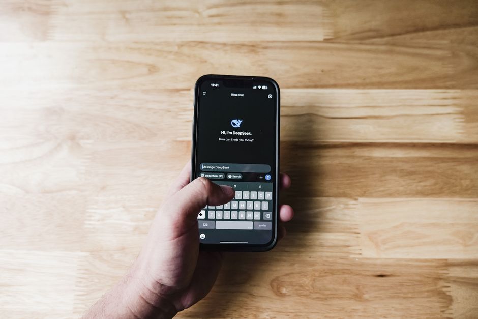 AI Chatbot Development in Kuwait: Cost, Features & Implementation